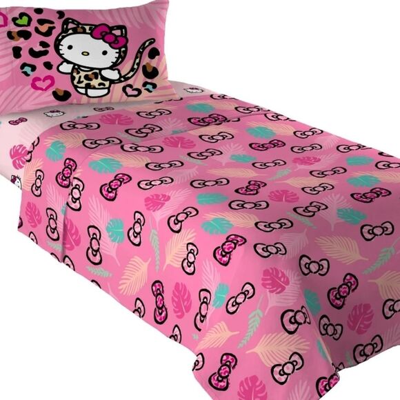 Hello Kitty 3-PC Microfiber Twin Sheet Set - Picture 2 of 13
